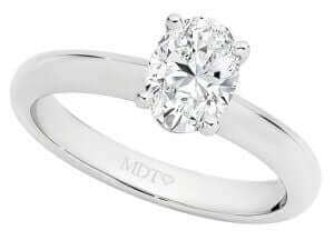 4 claw Oval diamond engagement ring C901.