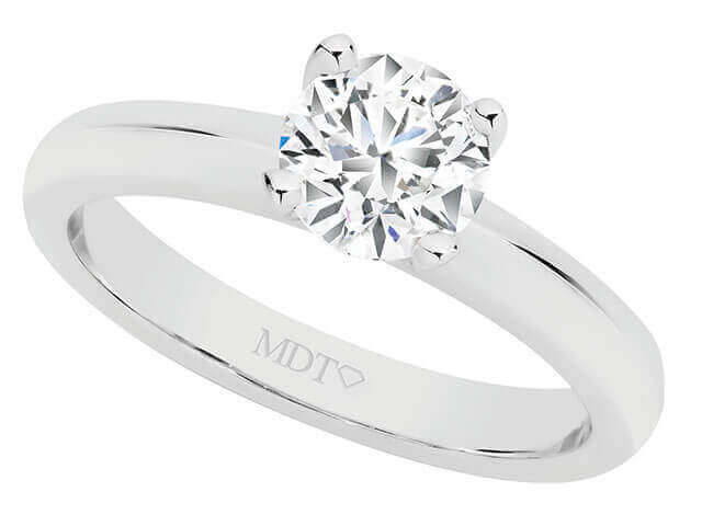 4 claw diamond solitaire engagement ring in 18ct white gold C918