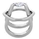A Mati -2011 Award Winner - C4040 white gold ring with a diamond in the center, awarded as the 2011 Mati winner.