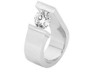 Forward - 2016 diamond jewellery tension set Award Finalist - C4055