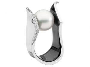 A Venus -2014 Award Winner - C4057 pearl and diamond ring on a white background.