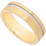 A Yellow Gold Flat Wedder With One Groove C543 with a flat wedge design.