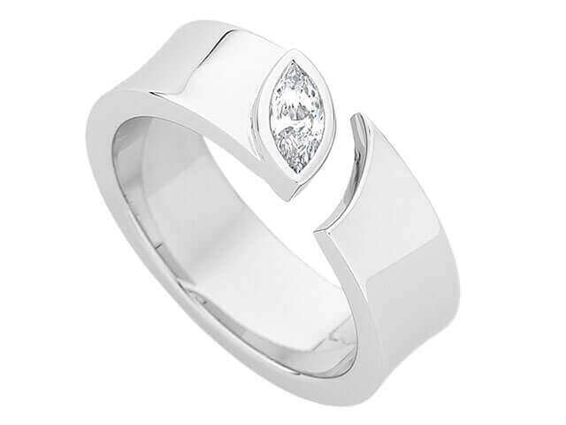 An 18ct White Gold Concave Bezel Set Diamond Ring C304 made of 18ct white gold.