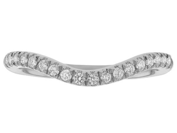 A 18ct white gold fitted wedding ring featuring a curved design and showcasing a diamond in a claw set.
