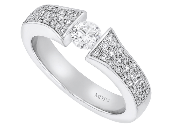 bow ring diamond wedding band in yellow gold c1056 (copy)