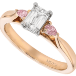 emerald trilogy ring with pear pink diamonds c1236