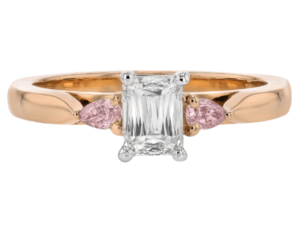 emerald trilogy ring with pear pink diamonds c1236