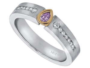 pear pink diamond ring with rose gold bezel setting and side diamonds c1043