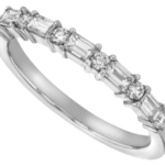 round and baguette diamond claw set wedding ring c463