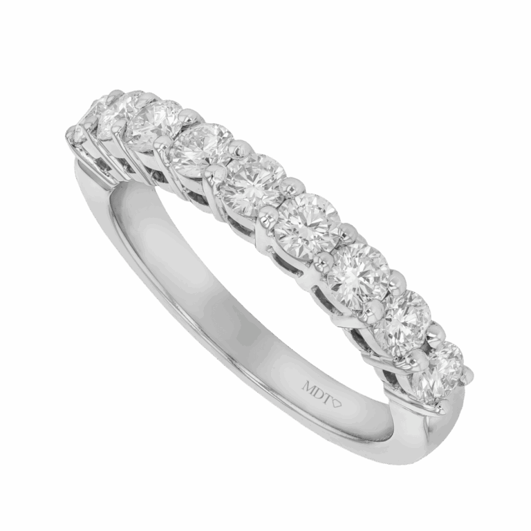 ladies claw set diamond wedding band c579