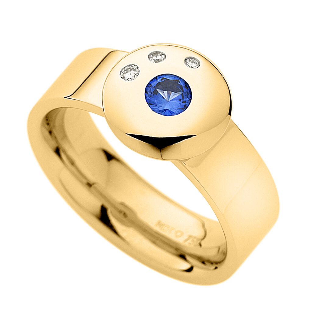 Round Sapphire and Diamond Dress Ring in Yellow Gold