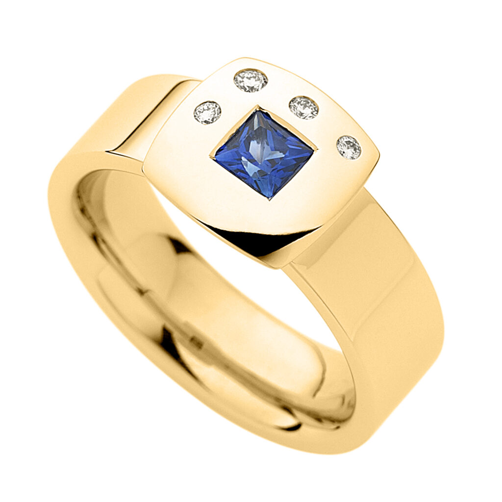 Princess Cut Sapphire Dress Ring in Yellow Gold
