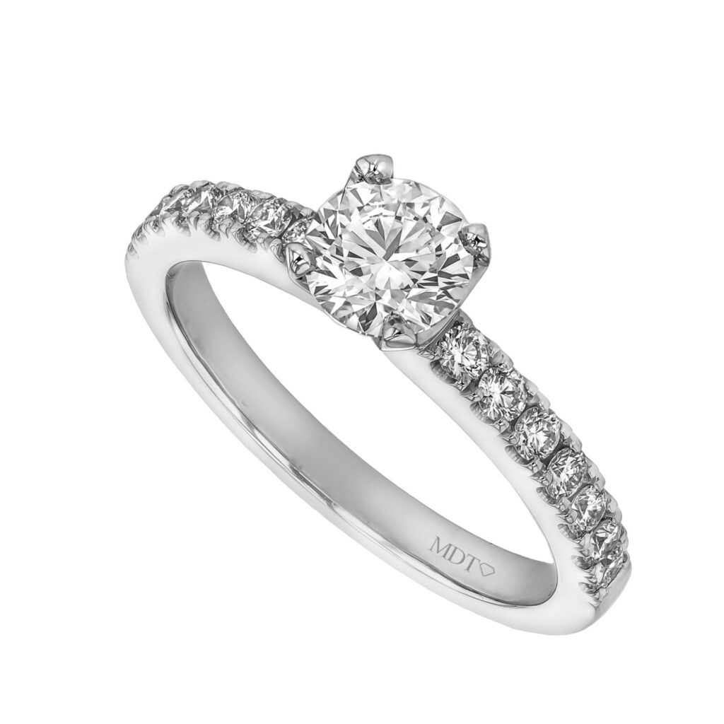 Platinum Round Diamond Ring with Claw Set Shoulders C735