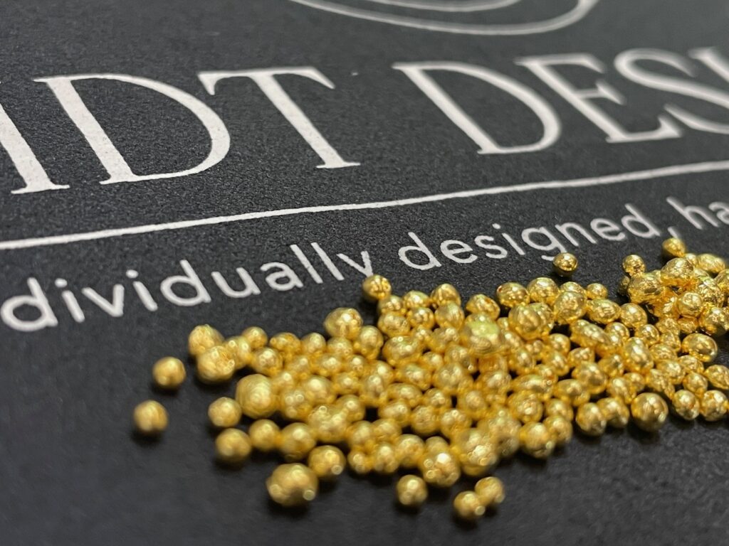 pure gold prices soar
