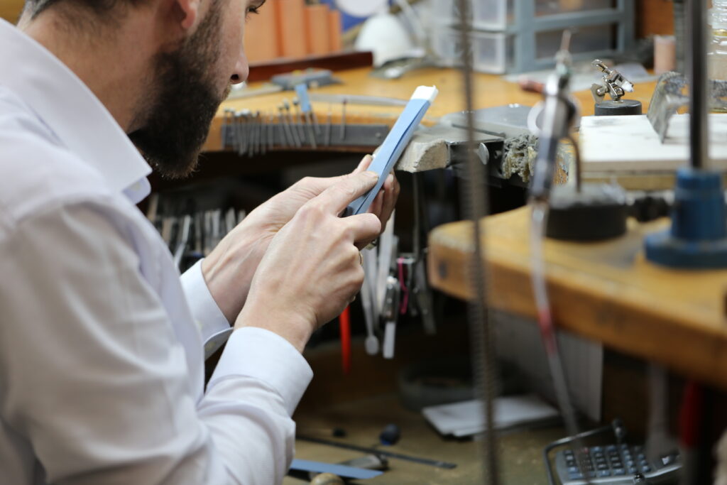Jewellery-repair-being-done-melbourne-workshop
