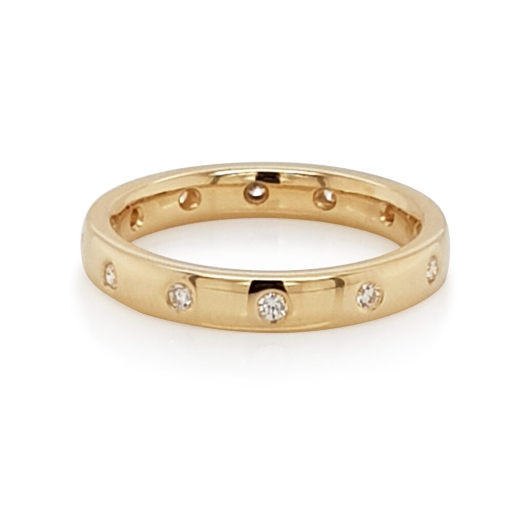 Custom Ladies Diamond Wedding Ring in 18ct Yellow Gold